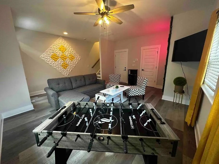 4 Story Queen City Retreat! New! Walk To Downtown! Charlotte United States